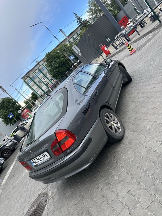 Продам mitsubishi carisma