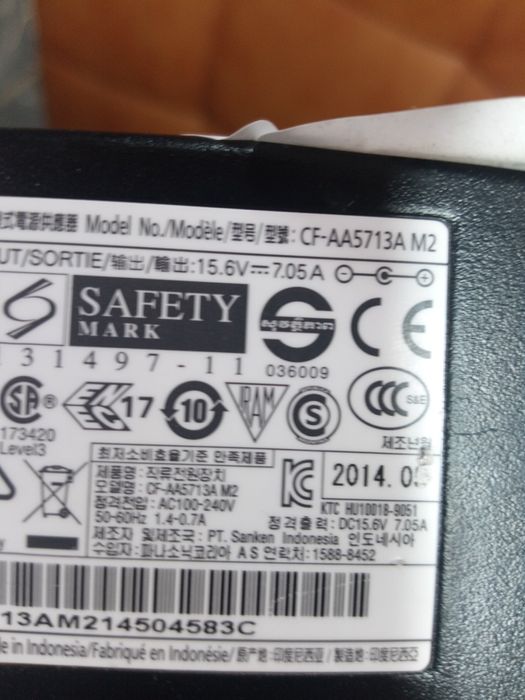 Електрошрот Оригинал блок питания Panasonic 15.6V 7,05A 110W 5.5/2.5