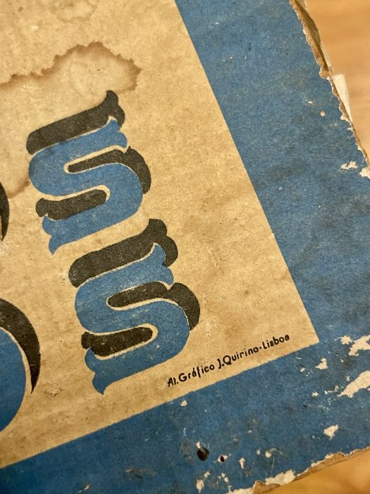 Caixa antiga de ananás