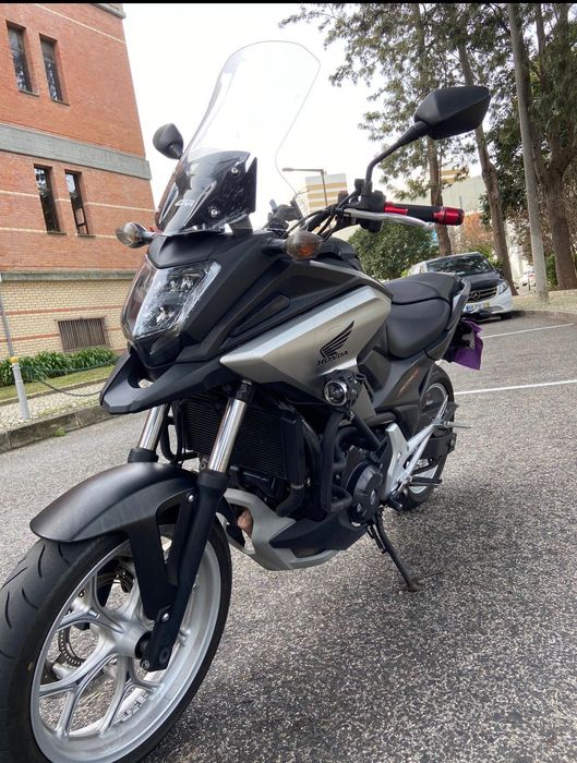Honda Nc750x apenas 32 mil km