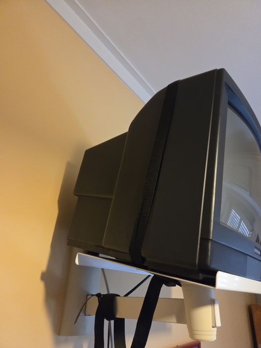 Tv 37cm samsung + suporte