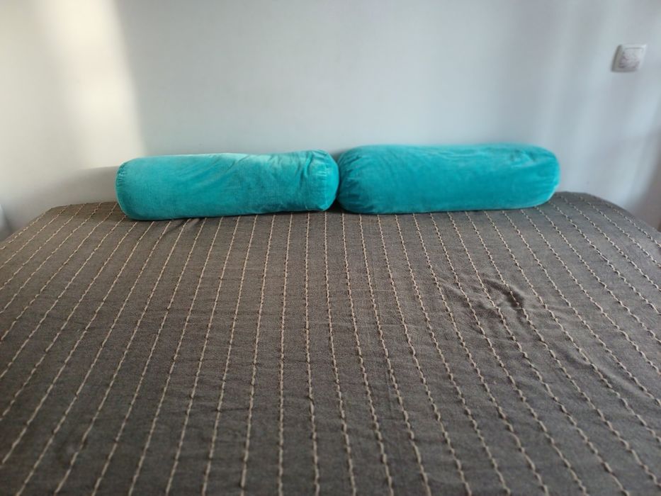 Estrado cama de casal com gavetão ikea