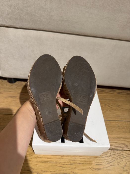 Жіночі босоніжки Schutz