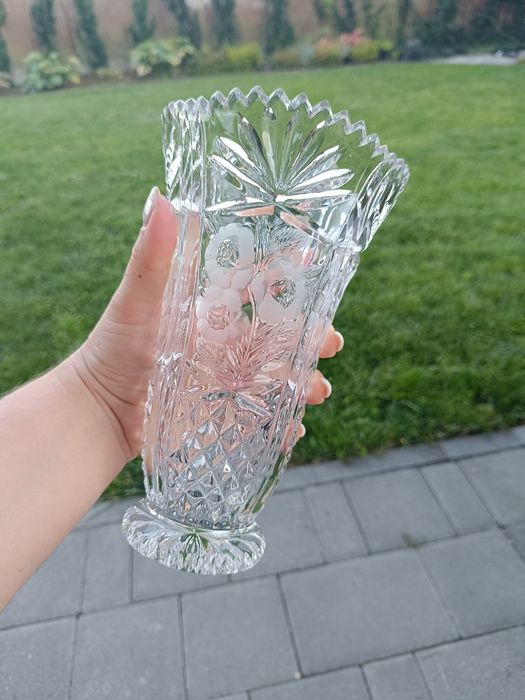 Anna Hutte Bleikristall, kryształowy wazon z trawionymi kwiatami

lata