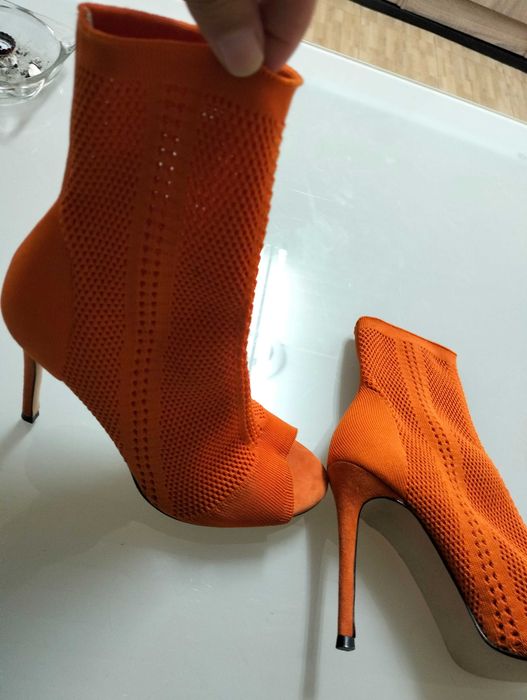 Sandálias bota novas num 37