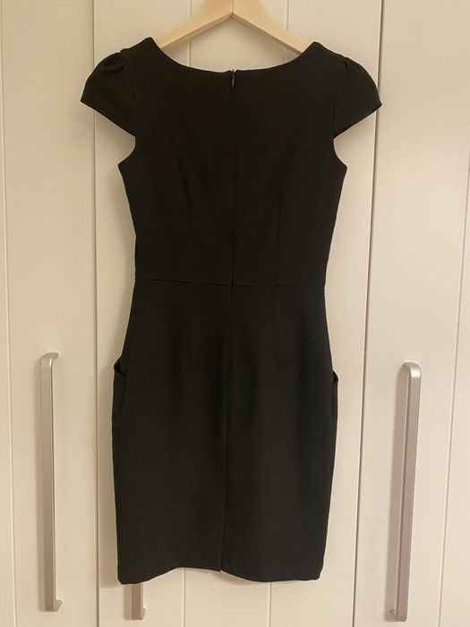 Sukienka czarna MOHITO 34