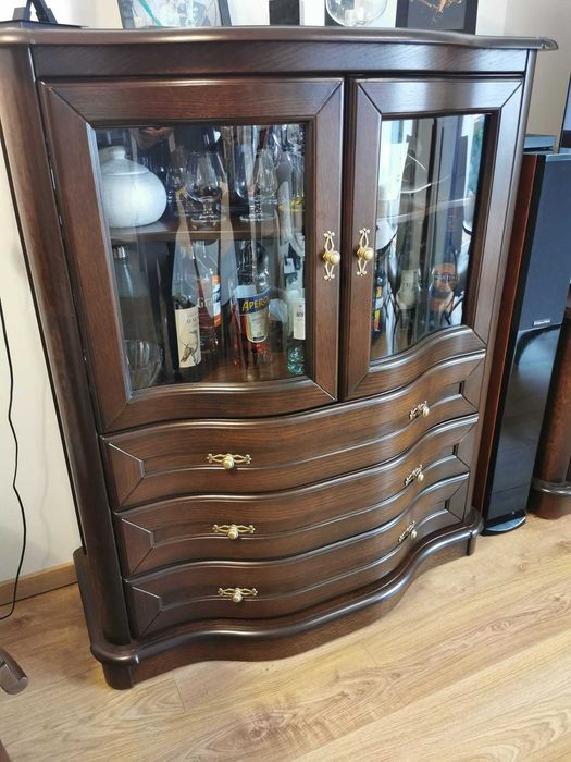 Stół rozkładany, 6 Krzeseł, komoda RTV i Barek zestaw mebli