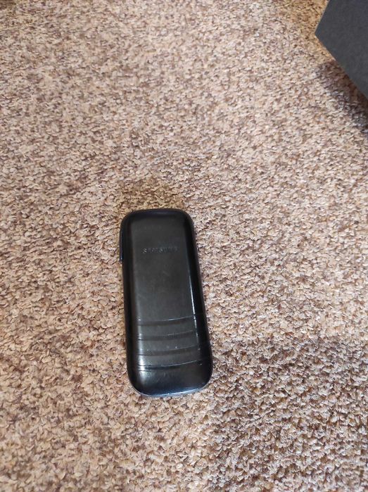 Телефон samsung E1200