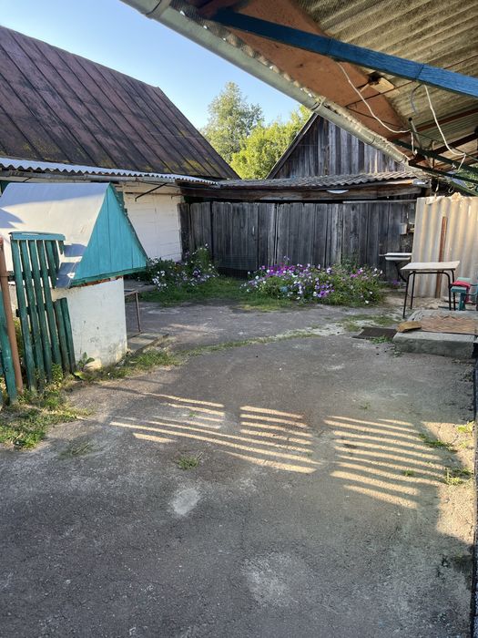 Будинок в селі Ушомир