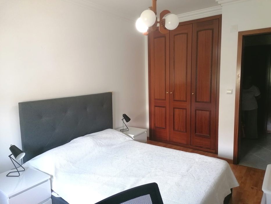 Apartamento T2 à venda na Avenida Humberto Delgado, 1º andar