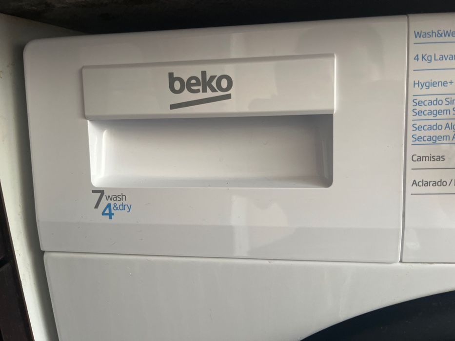 Maquina Lavar roupa BEKO