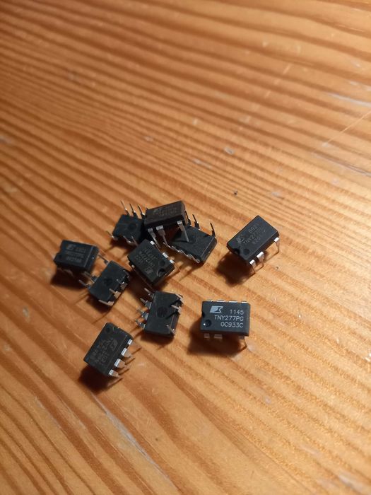 układ scalony TNY277PG 10szt