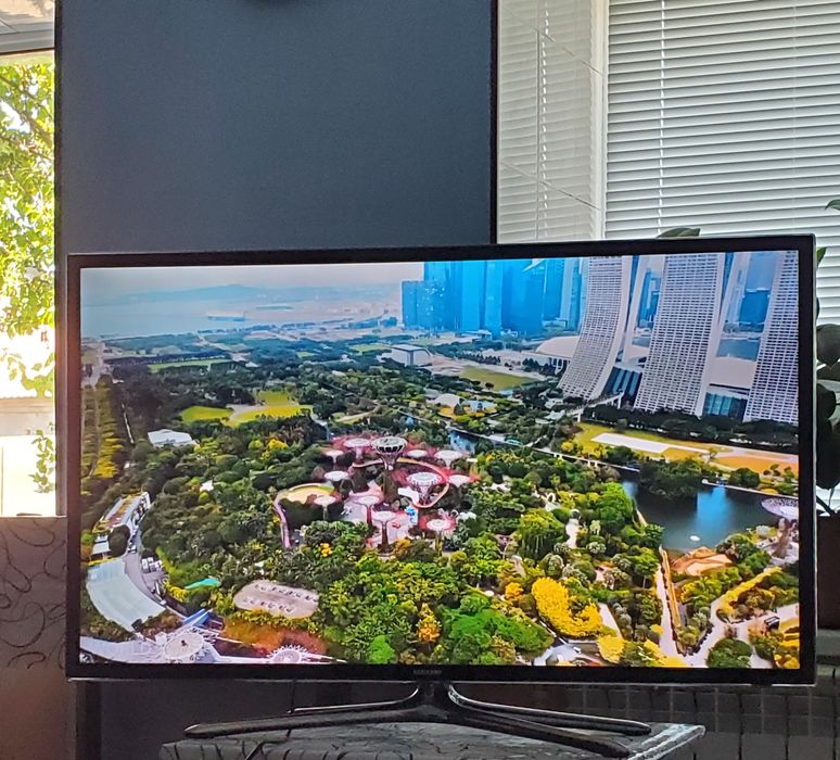 Телевизор  Samsung /smart tv./40 дюйм