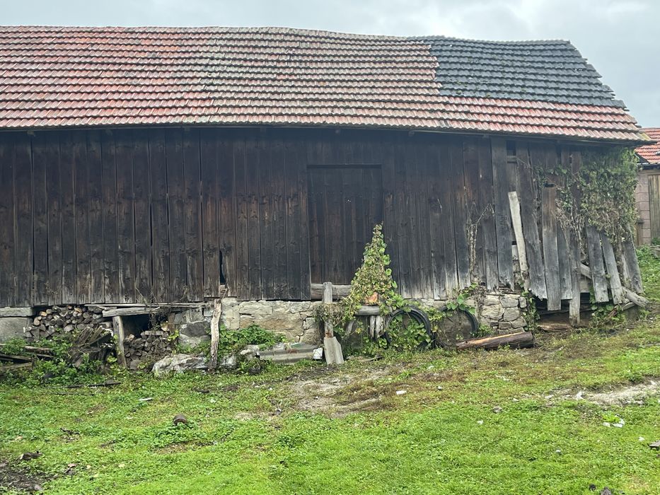 Стара дошка в гарному стані не малована