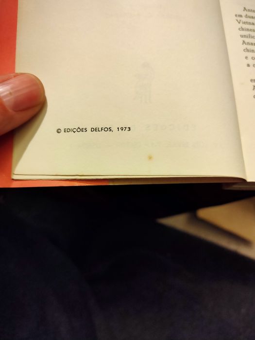 Livro "O Vietname" de Gerard Chaouat e Aladin Bertrand ( Março 1973