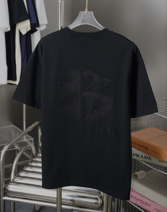 Футболки Balenciaga унісекс
