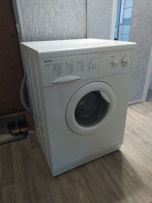 Пральна машина Indesit, зламався програматор