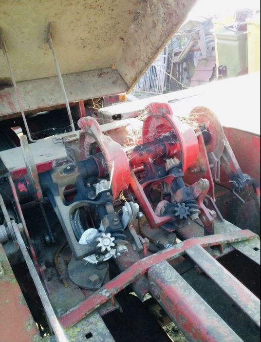 Прес-підбирач, тюковщик