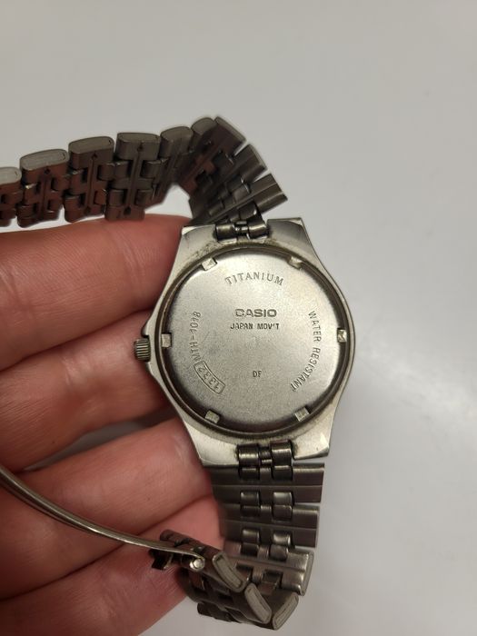 Жіночий наручний годинник Casio MTH-1018 Titanium