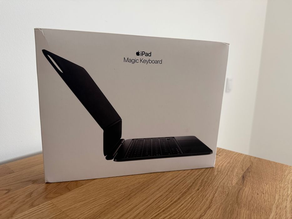 Apple Magic Keyboard for iPad Pro 11” M4 – Like New64750815796867120