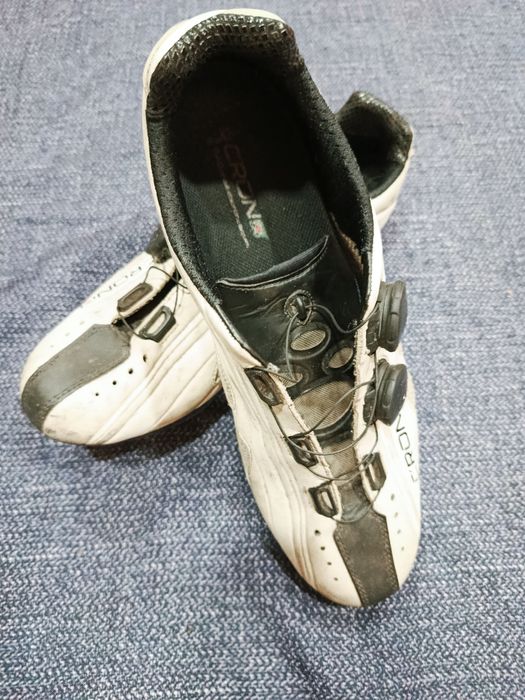 Sapatos de ciclismo Chrono Sola carbono 44