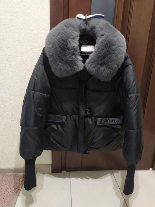 Куртка жіноча чорна