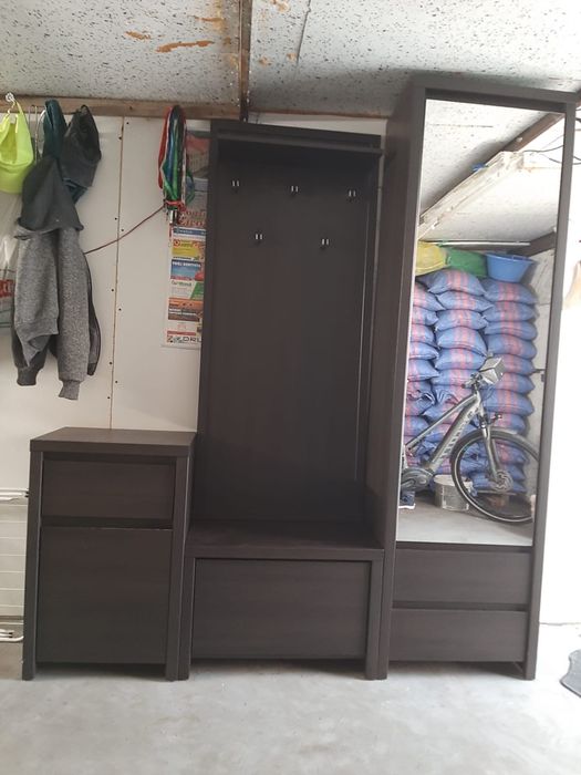 Meble na przedpokoj