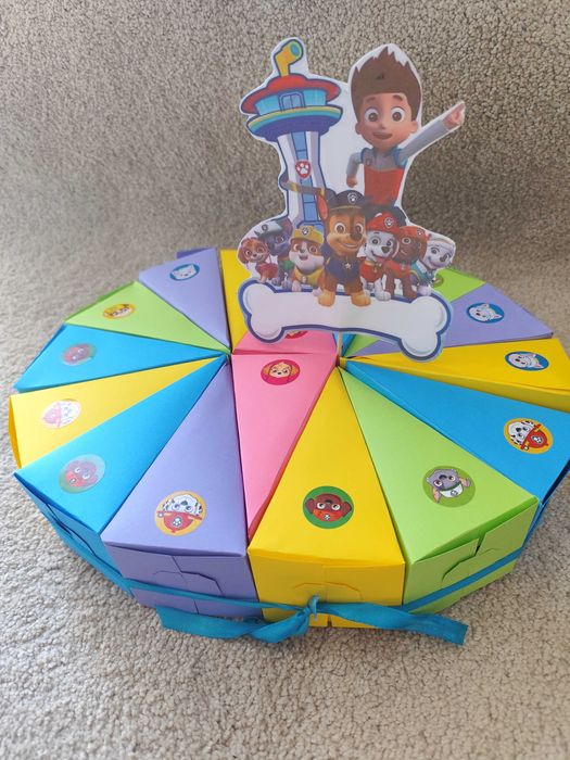 Tort papierowy. Jako podziękowanie po przyjęciu