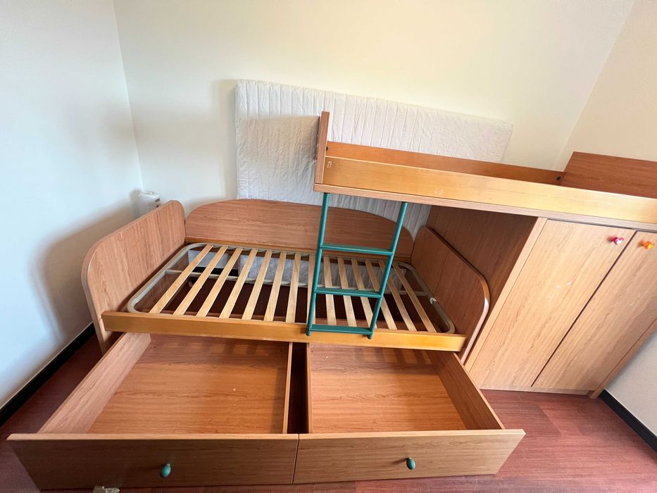 Beliche com Roupeiro e 2 Gavetões (1,90m x 0,90m)