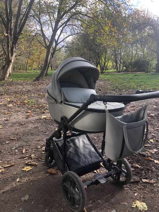 Продається коляска 2в1 фірми SAVAN