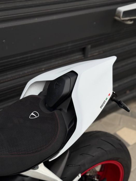 Ducati Panigale V2 2023 рік