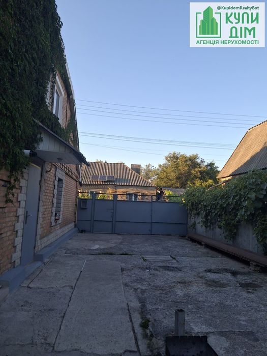 Добротний 2-х поверх. будинок 138 кв.м. на Новомиколаївці