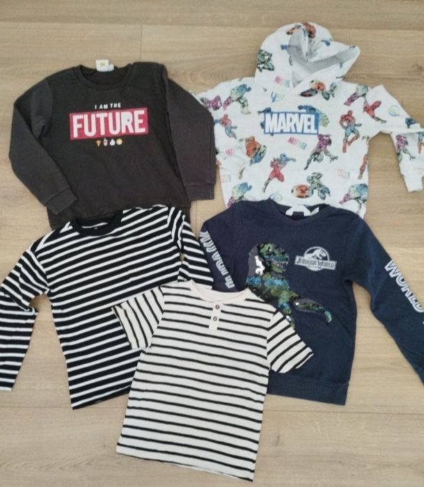 H&m Bluzy t-shirty 122/128 dinozaur cekiny marvel