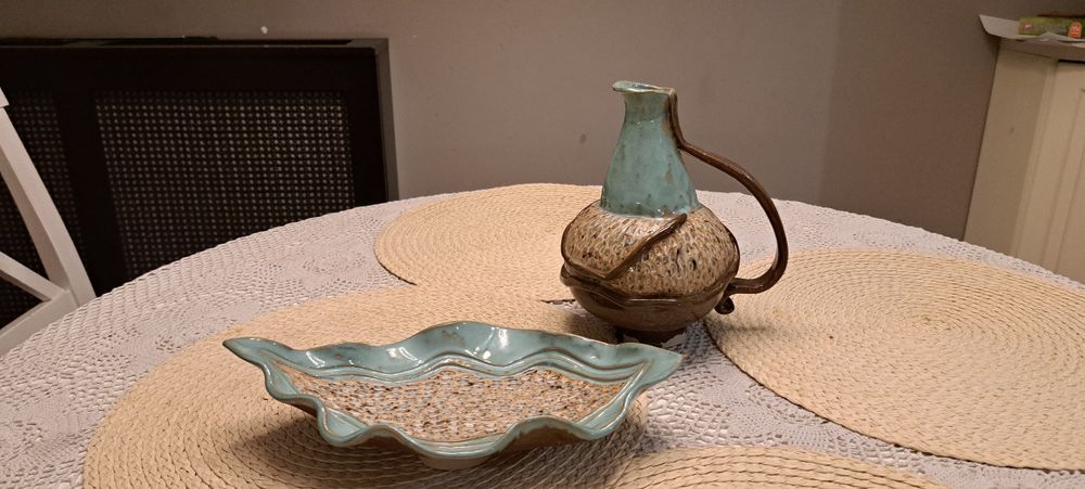 Ceramiczny dzban oraz patera, rękodzieło