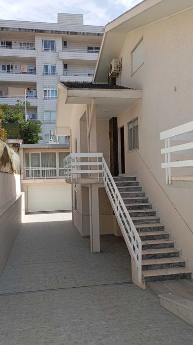QUARTO CONFORTÁVEL  - Ambiente Familiar em Vila Nova de Gaia