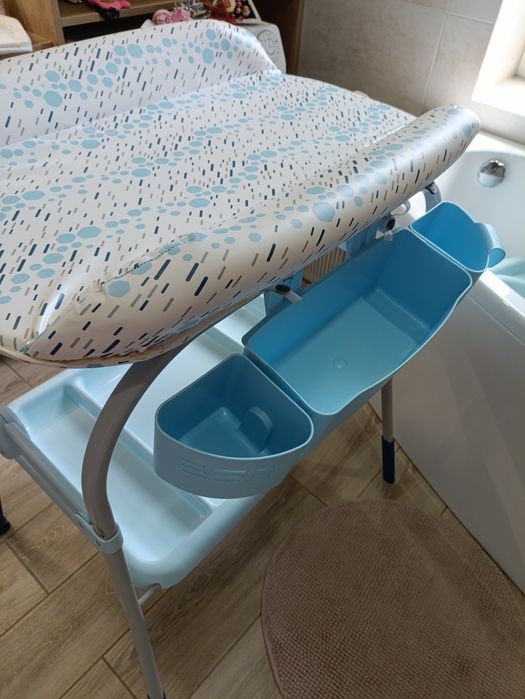 Сповивальний столик + ванночка Chicco