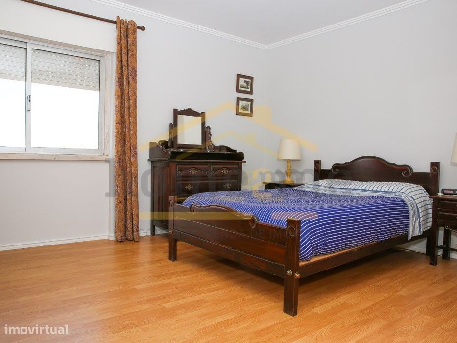 Magnífico Apartamento T3 - Centro do Carregado, Alenquer