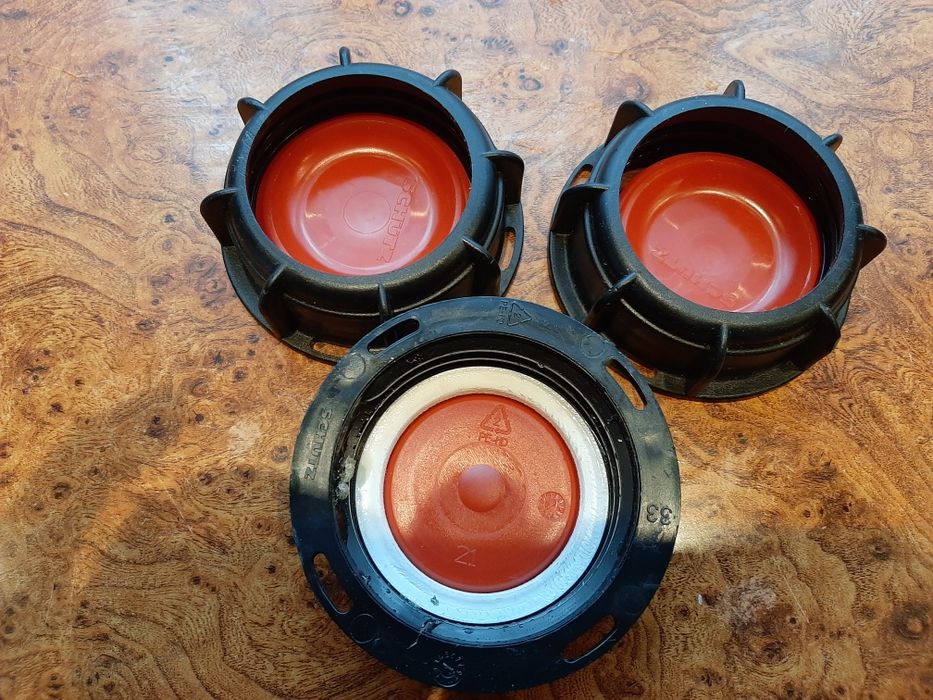 Zbiornik 1000 l. Mauzer. Nakretki