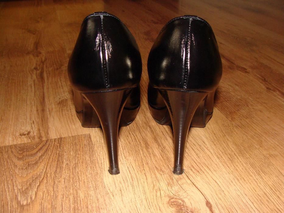 Czarne skórzane szpilki 40 platforma