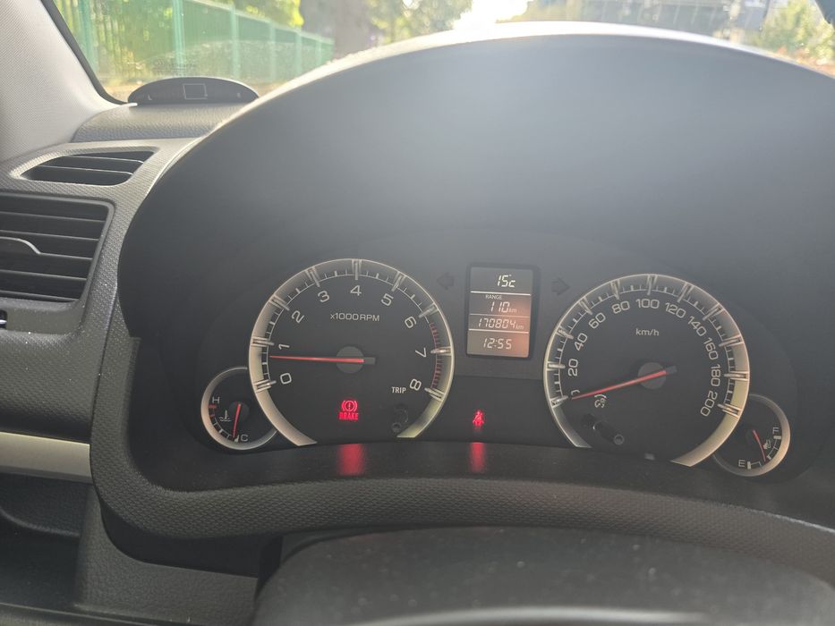 SUZUKI SWIFT biała perła