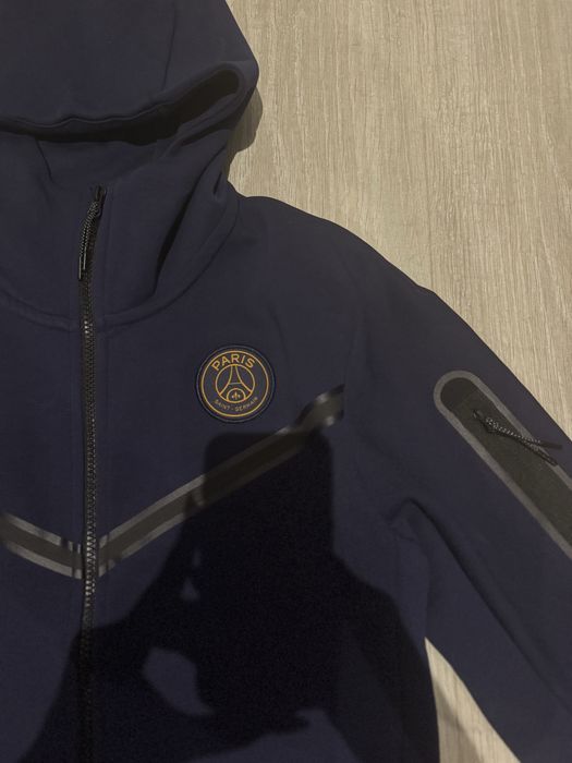 Bluza Paris Saint-Germain Tech Fleece