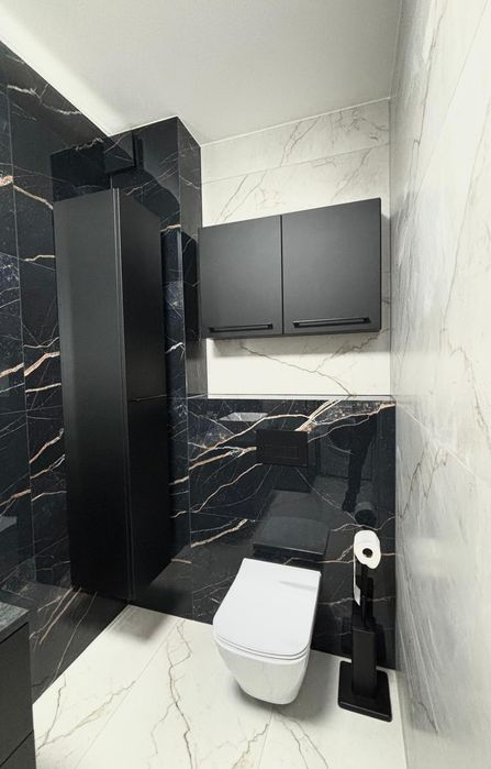 Nowe 2 pokojowe, garaż i klimatyzacja w centrum Redy