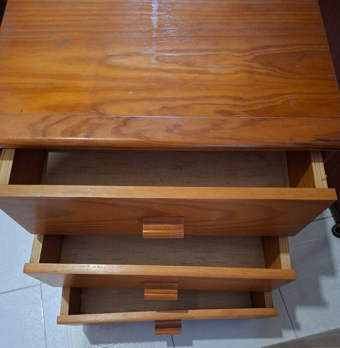 Mesa de cabeceira