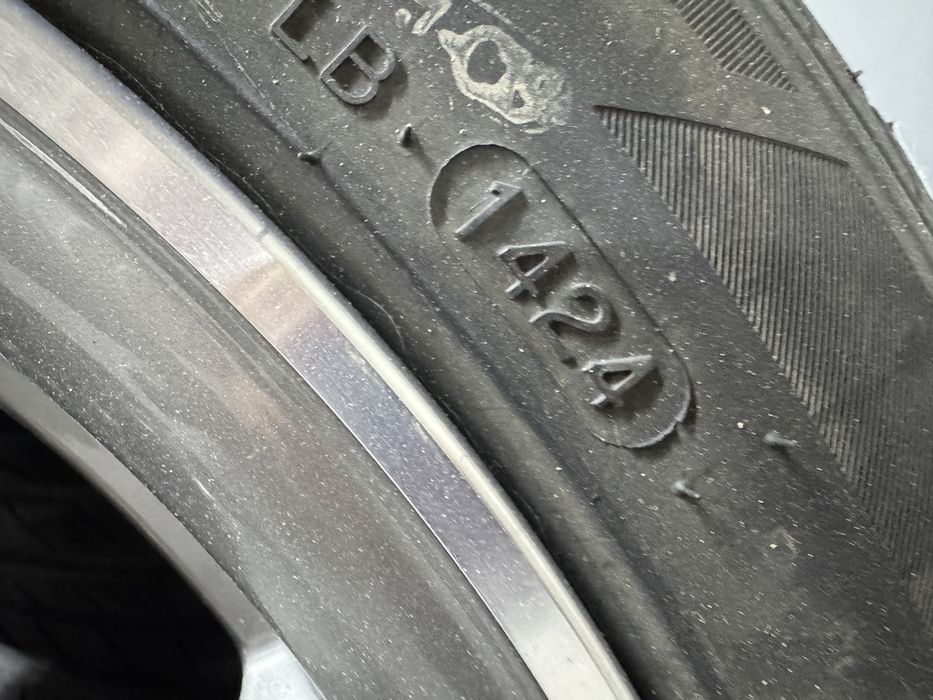 Литые диски на новой резине R17