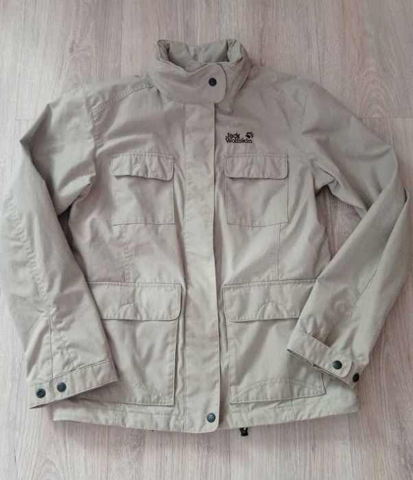 Куртка вітровка жіноча Jack Wolfskin, розмір S