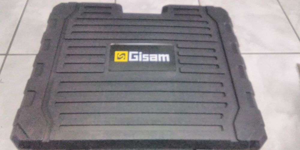 Conjunto de 4 ferramentas: 4 baterias, 2 carregadores,