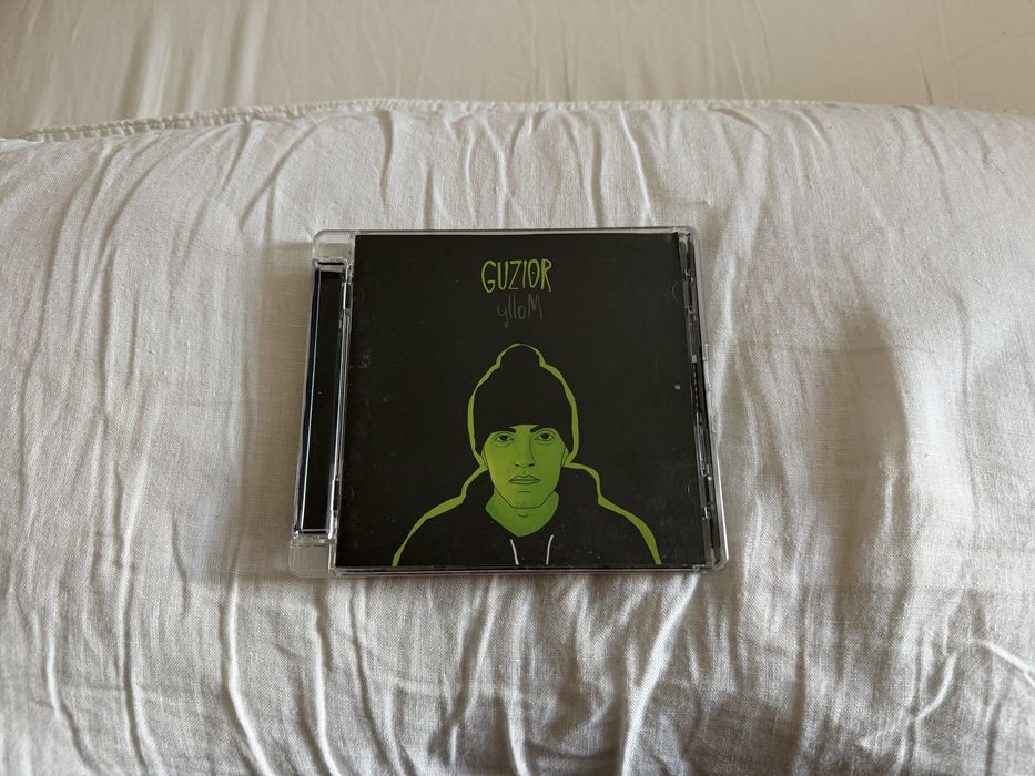 [CD] Guzior - ylloM zielony UNIKAT