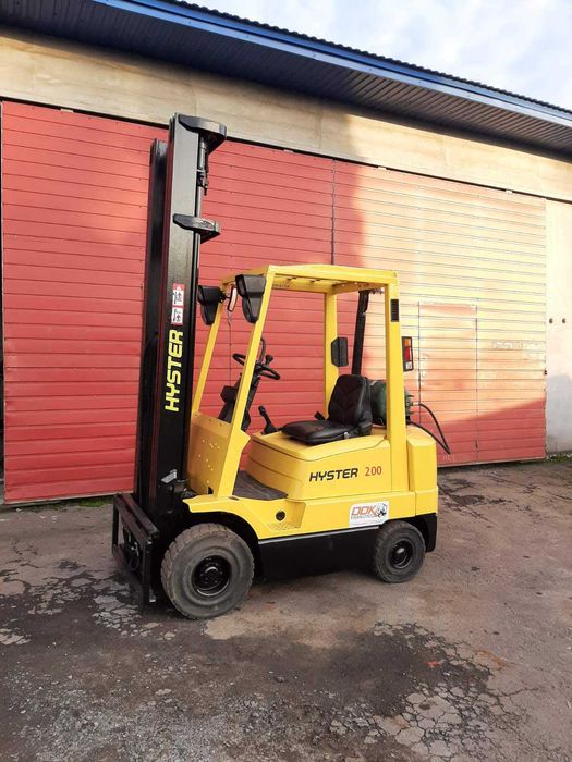 Навантажувач вилковий Hyster 2, 0 т з висотою підйому до 6,6м