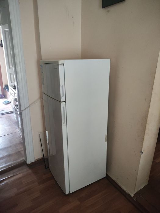 Продам холодильник Sharp