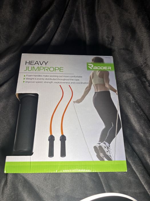 ПРОДАМ! Ролики, скакалку, резинку для спорта и коврик для спорта